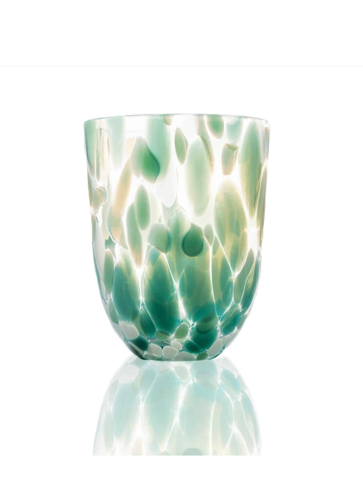 Spritzer smargrad, anna von lipa, Konfettiglas, anna von lipa Glas, Spritzerglas, Glas mit Opalflecken, Bohemian Gläser, handgeblasene Gläser, tschechisches Design, tschechische Gläser