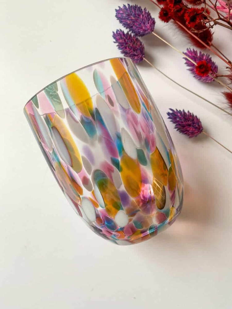 Multicolor voll, Remix von Sofie, Mundglas, Glas mit Opalflecken, anna von lipa mix & match, swil glass, wawe glass, Harlekinglas, Becher, Wasserglas, Trinkglas, Trinkglas, anna von lipa, multicolor, Spritzer, großer Spritzer,anna von lipa mix & match, swil glass, wawe glass, harlequin glass, tumbler, wasserglas, trinkglas, trinkglas