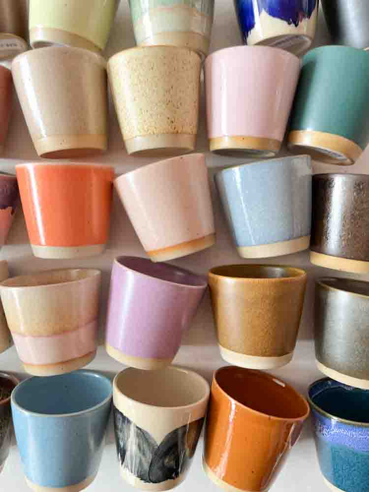 Keramikbecher, Keramikbecher, Keramikbecher, Tasse mit Griff, Tasse ohne Griff, Espressobecher, Cortadobecher, Tasse, Tassen, Remix von Sofie, Keramikfabrik bornholms,