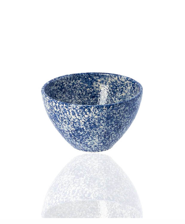 Getreideschale Granitblau, Tischbezug, familianna, handgemacht in Europa, handgemacht, handgemalt, Remix von Sofie, familianna, familianna Händler, familianna größte Auswahl und bester Preis, Keramik, handgemachte Keramik, dänische Design, Bohrdeckel, handgemachte Keramik, Keramik mit Flecken.