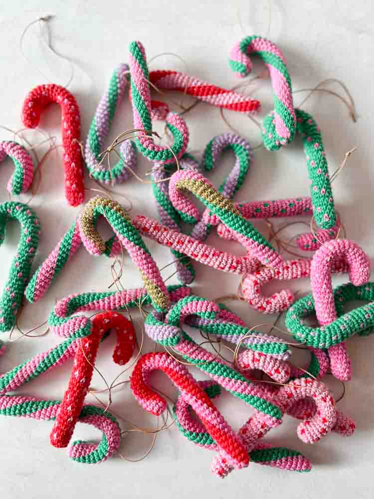 Weihnachtsdekorationen - handgemachte Häkel-Süßigkeiten-Stick in Baumwolle