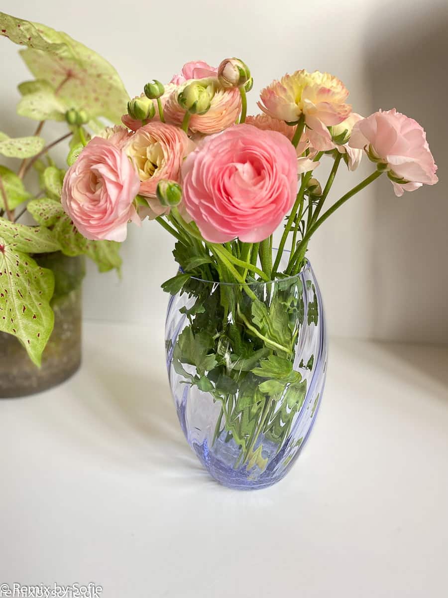 Anna von Lipa, Blumenvase, Vase, Blumenvasen, Ellipse, Glasverdrehungen, Wirbelvase, Wirbel,