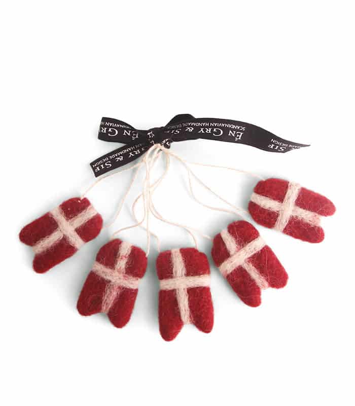 Fahnen für Zweige, Fahnen für den Weihnachtsbaum, Filz Weihnachtsgeschenke, Weihnachtsbaum Ornamente, Ornamente für Weihnachtsbäume, Filzfliegenpilze, Filzpilze, nachhaltige Weihnachten, ein Topf & Sif, ein Topf & Sif, Filz Weihnachtsdekorationen, Weihnachtsdekorationen in Filz, Filz aus Nepal
