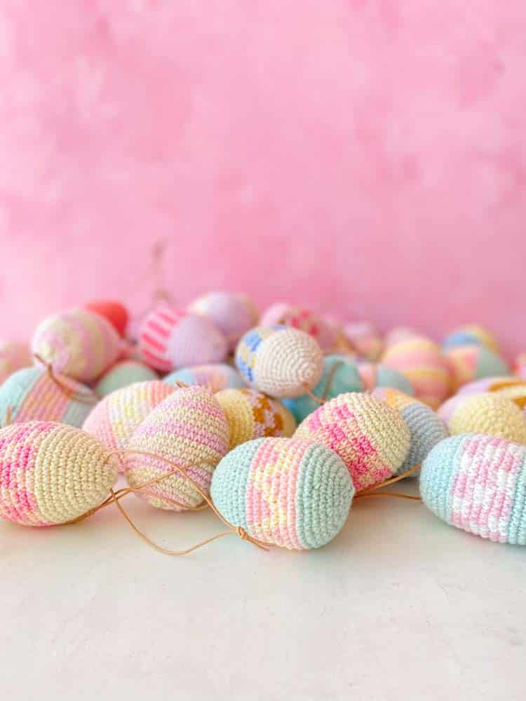 Ostereier, Ostereier, gehäkelte Ostereier, Baumwolleier, gehäkelte Ostereier, Osterornamente, handgemachte Osterornamente.