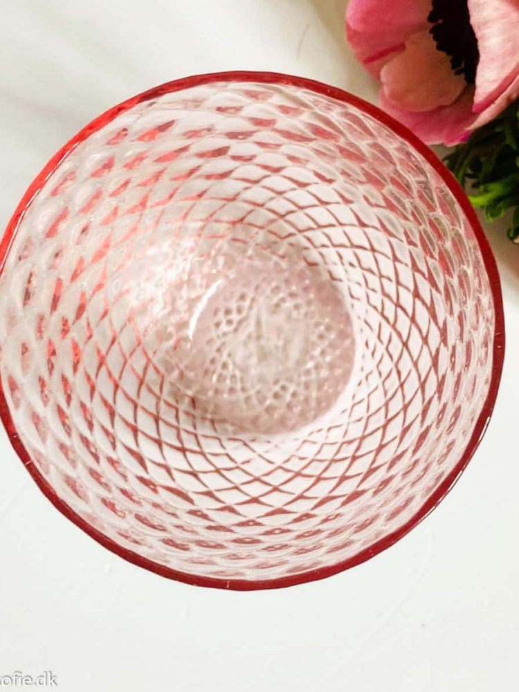 Harlequin Tumbler in rosa Anna von Lipa