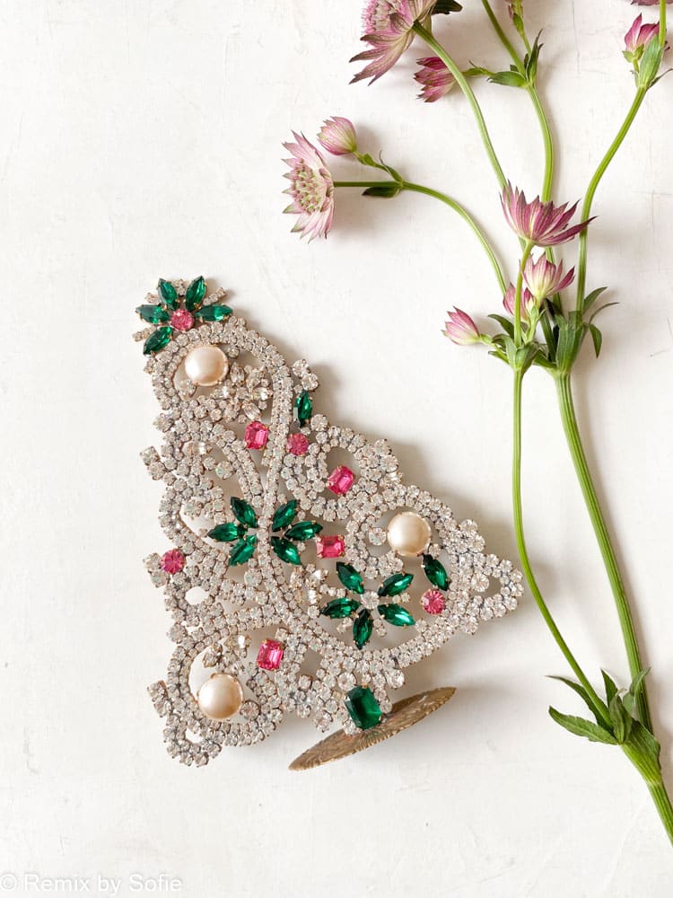 Weihnachtsbäume in Strass, Strass Christbaum, Strassbaum, Weihnachtsbaum in Strass, Weihnachtsbaum in Strass, Weihnachtsbaum in Strassstein, Weihnachtsbaum in Strassstein, Weihnachtsbaum in Strass, Weihnachtsbaum in Strass, Weihnachtsbaum in Strass, Weihnachtsbaum in Strass, Weihnachtsschmuck, Tschechisch Weihnachtsbaum, Remix von sofie,rhinstensjuletræ, Weihnachtsdekorationen, vintage Weihnachten, Weihnachtsbaum aus Tschechien, tschechische Weihnachten
