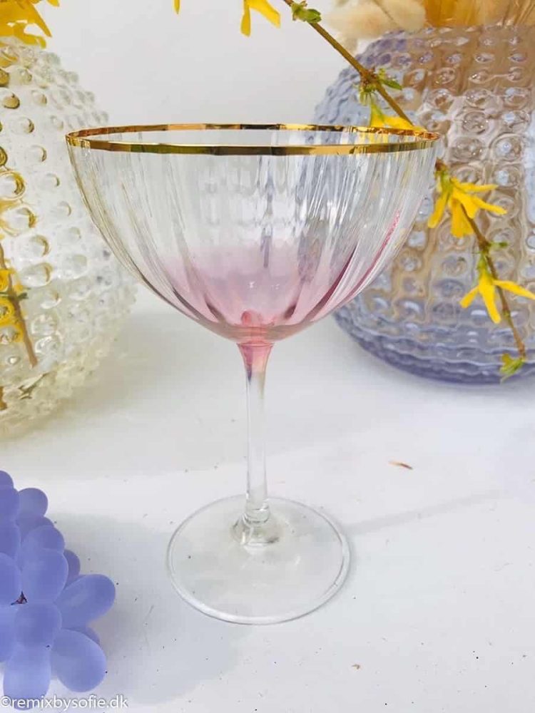 Champagnerschale in rosa mit Gold