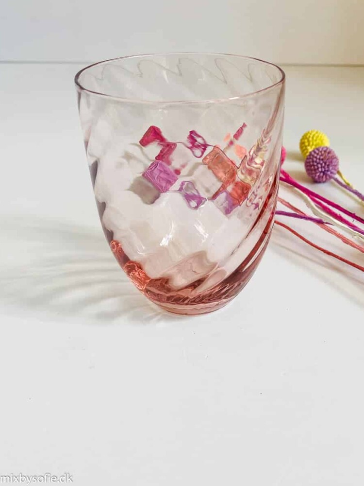 Anna von Lipa Wirbelglas in rosa rosa
