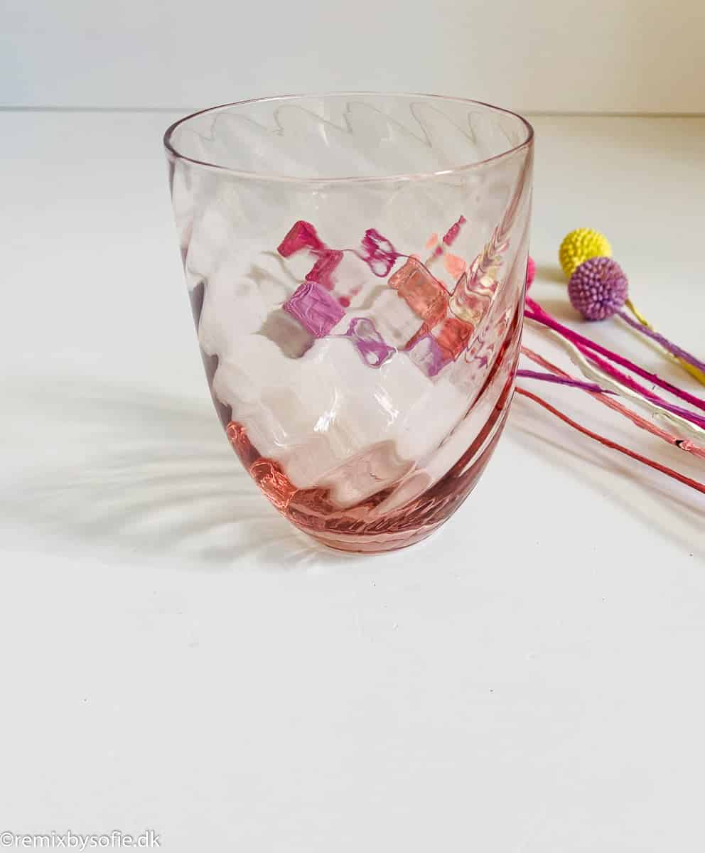 Anna von Lipa Wirbelglas in rosa rosa