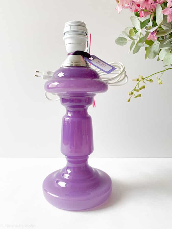 rosa Rose Lampe, Tischlampe, Lampe, Opallampe, Lampe aus Opalglas.