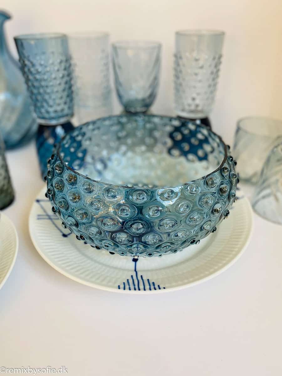 Schale in Igelglas blau Rauch
