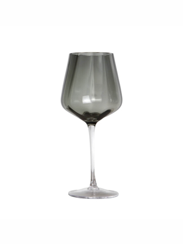 graues Rauchweinglas, dänisches Design, Weinglas, Rotweinglas, Weißweinglas, Spektrum, Remix von Sophie, mundgeblasenes Glas, Tischbezug, Geschirr.