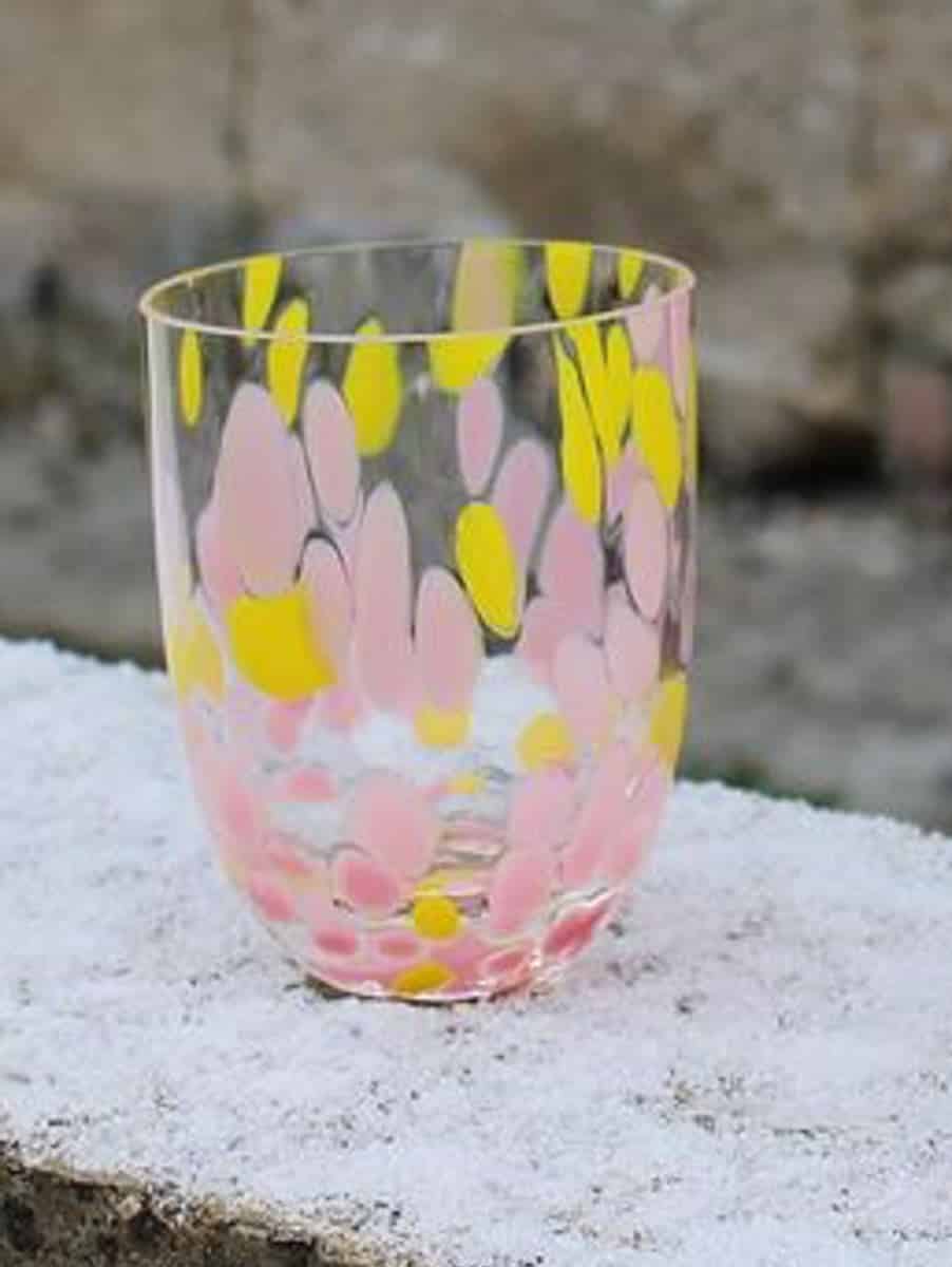 Remix von Sofie, Spritzer Zitrone und Rosa, Spritzerglas, anna von lipa, Konfettiglas, anna von lipa Glas, Spritzerglas, Glas mit opalen Flecken, Bohemian Gläser, handgeblasene Gläser, tschechisches Design, tschechische Gläser