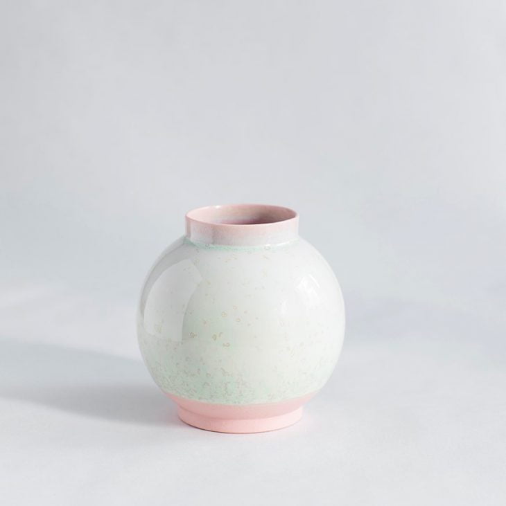Lena Pedersen, Remix von Sofia, Vase, kleine Vase, runde Vase, Pastellfarben, Keramik, Keramikvase, Keramikvase,