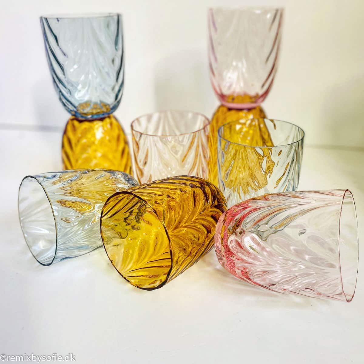 Anna von Lipa Mix & Match, Swan Glass, Wawe Glass, Harlequin Glass, Tumbler, Wasserglas, Trinkglas, Trinkglas.