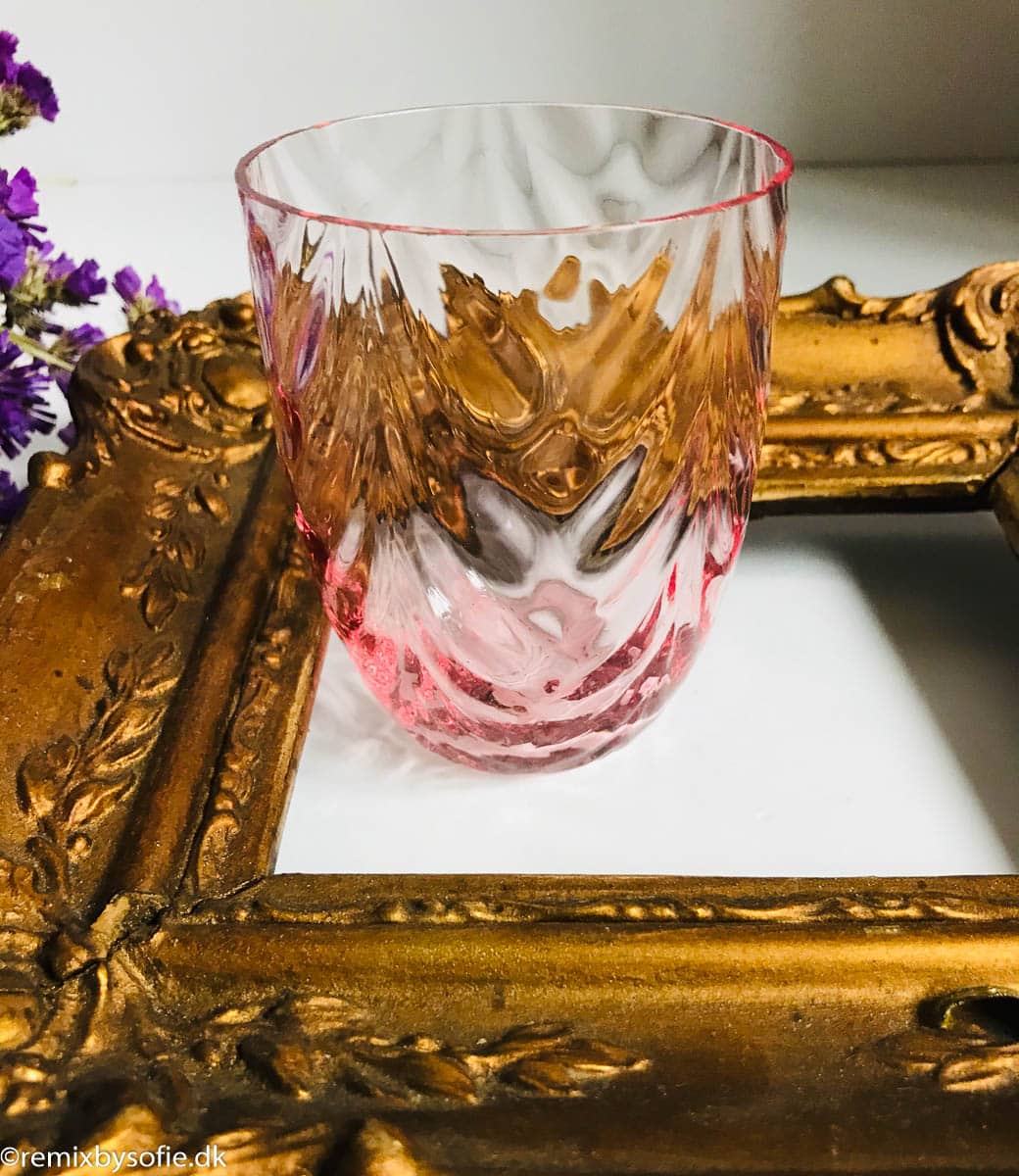 Anna von Lipa Wawe Glas in rosa