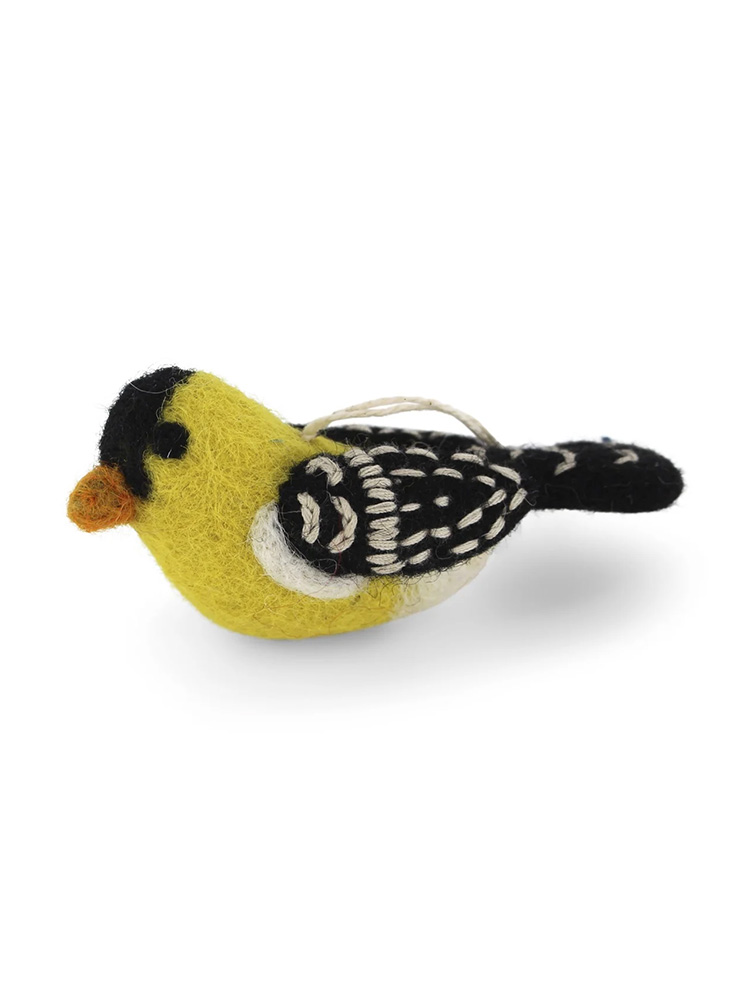 Fairtrade Filzwolle Ornamente von Gry & Sif - Goldfinken