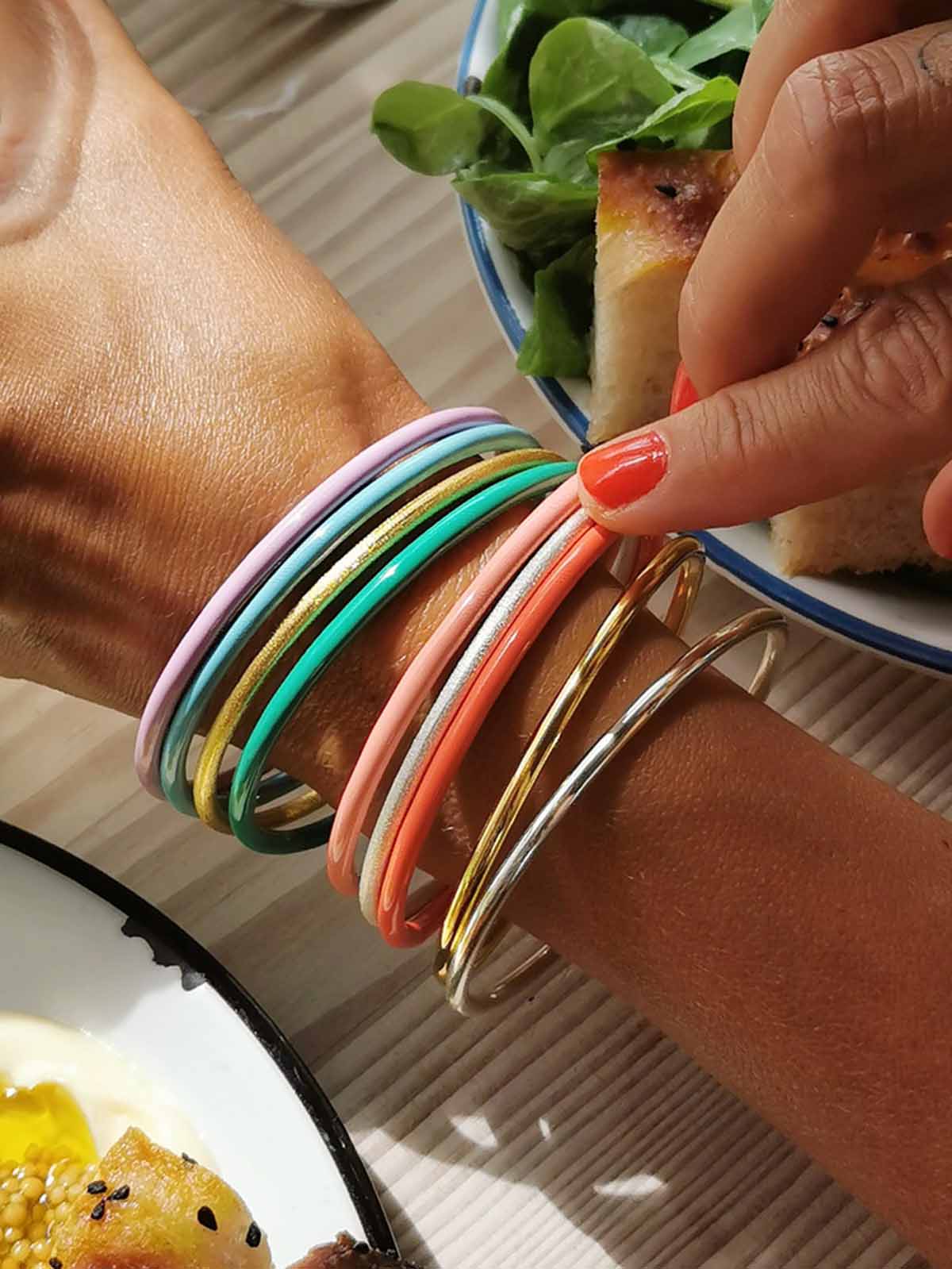 Farbe Armreifen & Ringe