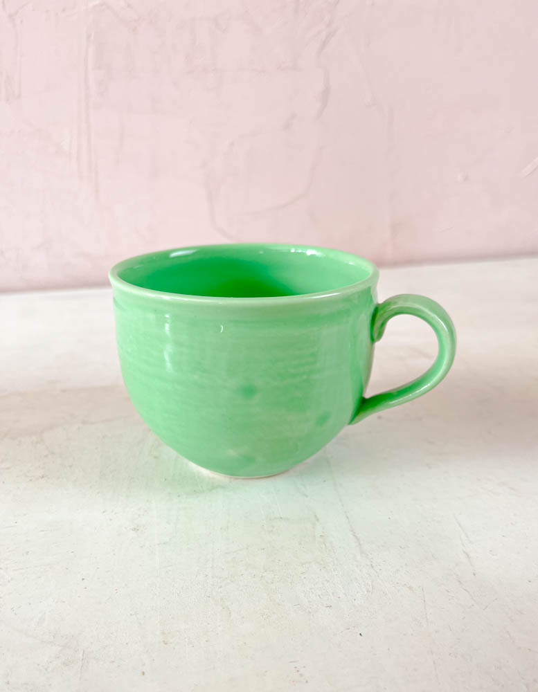 Marie Langaa grüne Keramik Tasse