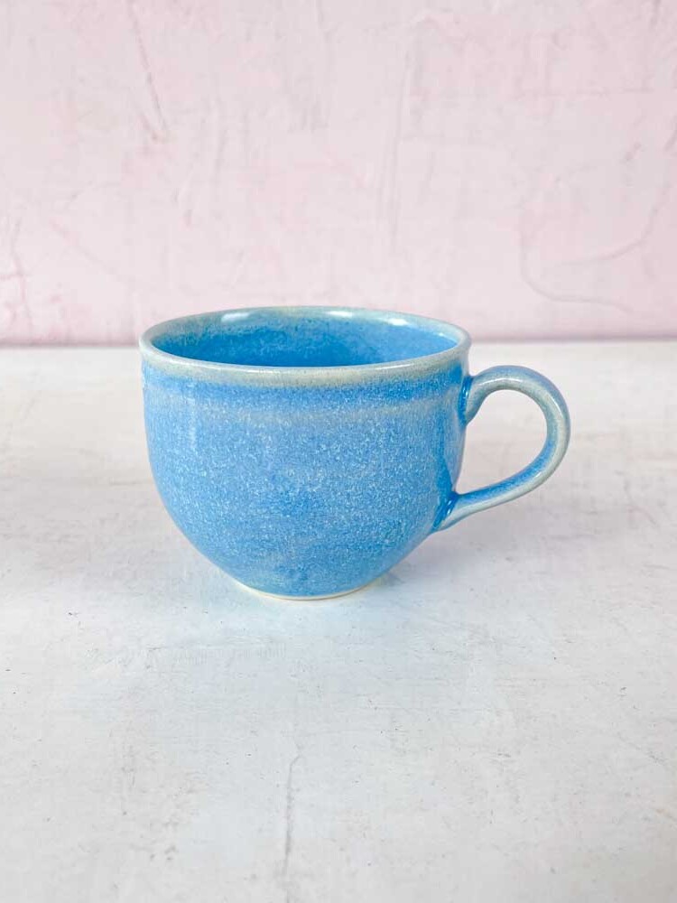 Marie Langaa blaue Keramik Tasse