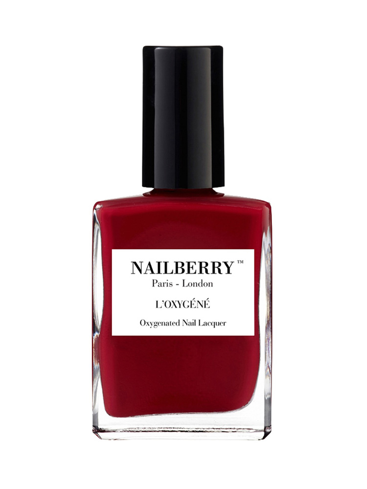 Nagellack aus Nagelbeere