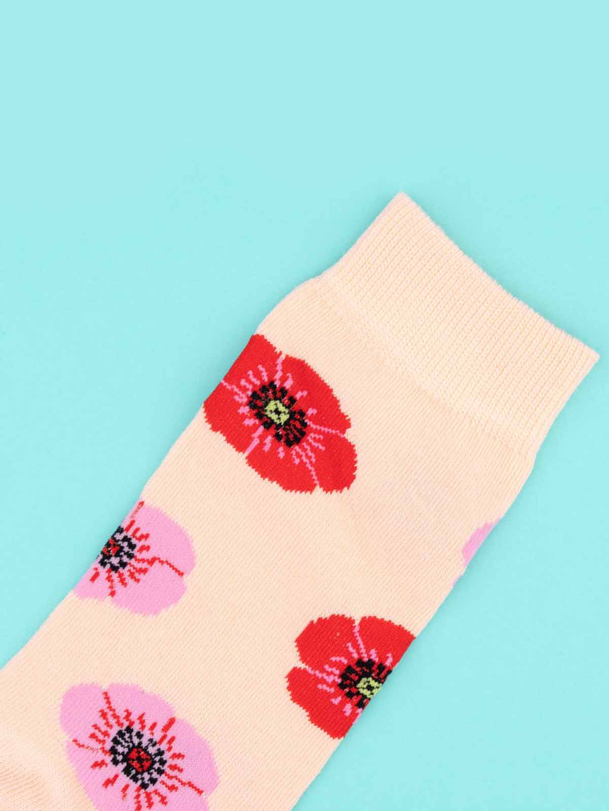 Strümpfe mit Mohn