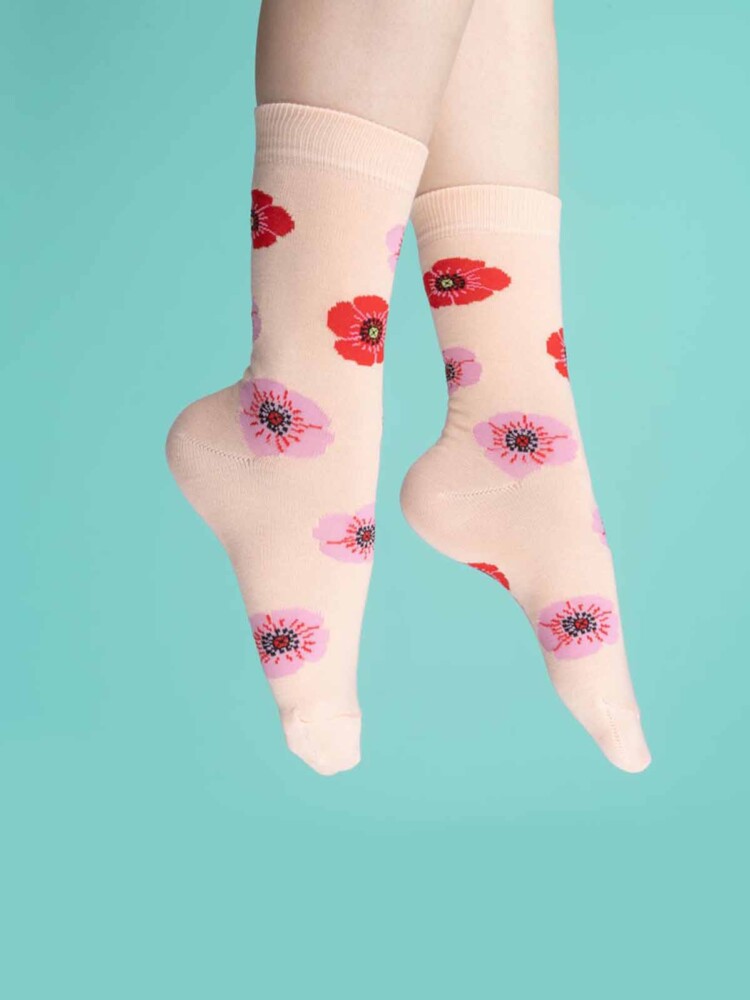 Strümpfe mit Mohn