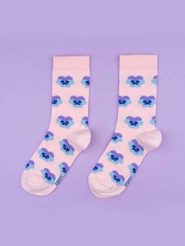 Baumwollsocken in rosa und Stiefmutter Blume