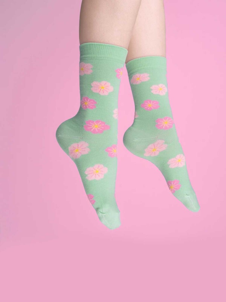Socken aus Bio-Baumwolle mit Kirschblüten
