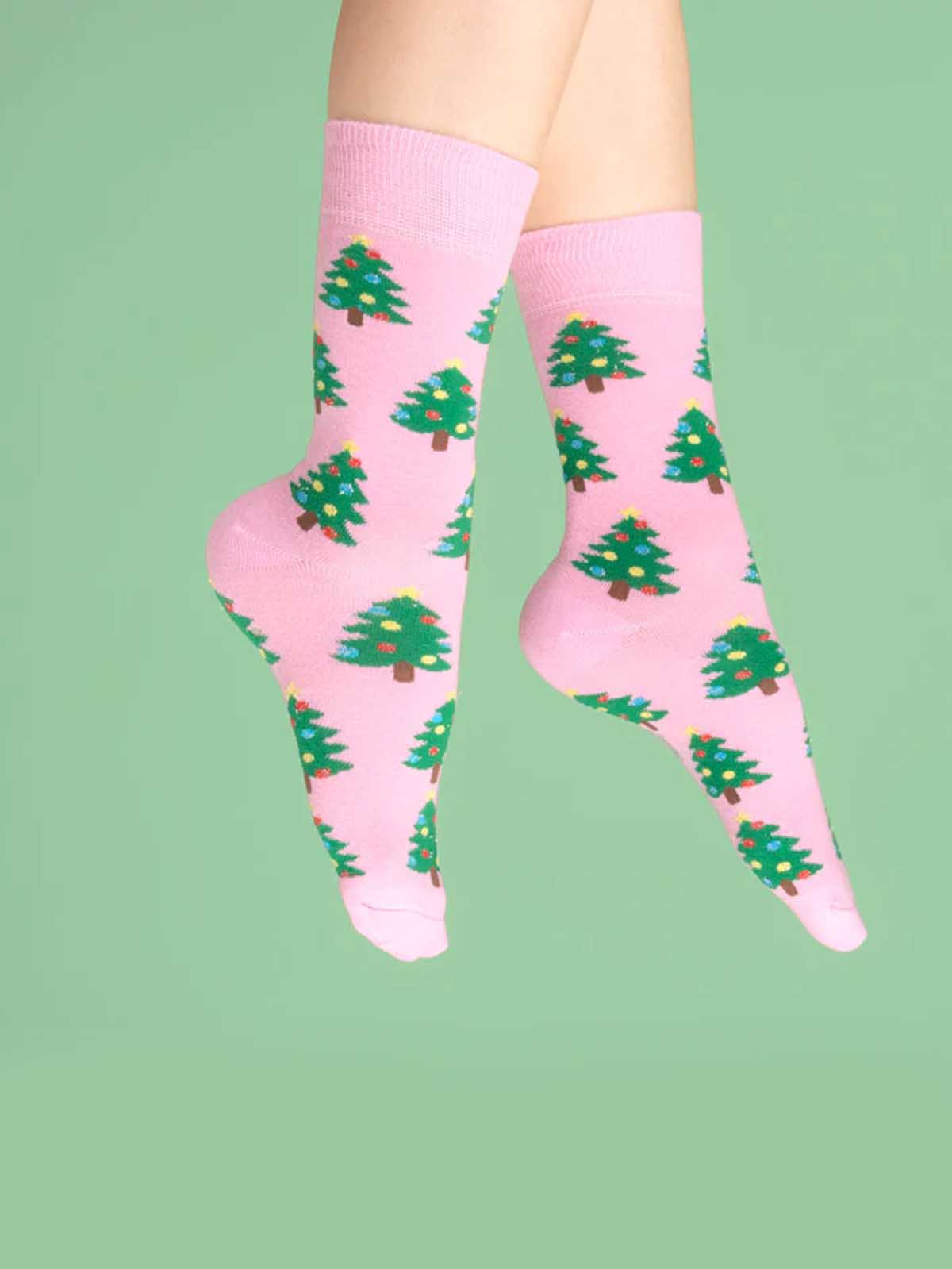 Baumwollsocken in rosa mit Weihnachtsbäumen - Coucou Suzette