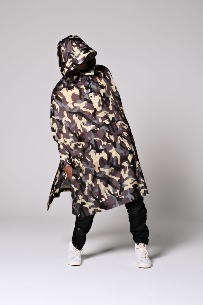 Regeneis - Regeneis in recyceltem Kunststoff bei Remix von Sofia - Camo