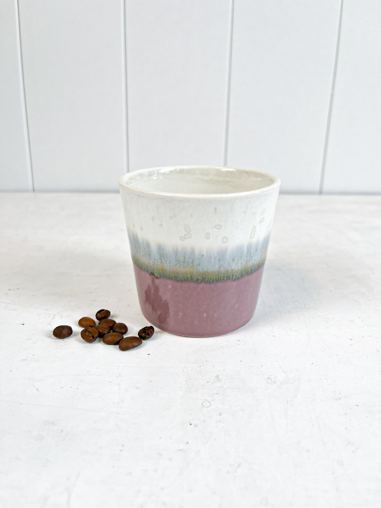Keramik Kaffeetasse - altes Pink von Lena Pedersen