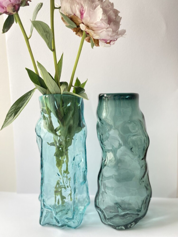 mundgeblasene Lockenvase in transparentem Bernstein von maie retpen