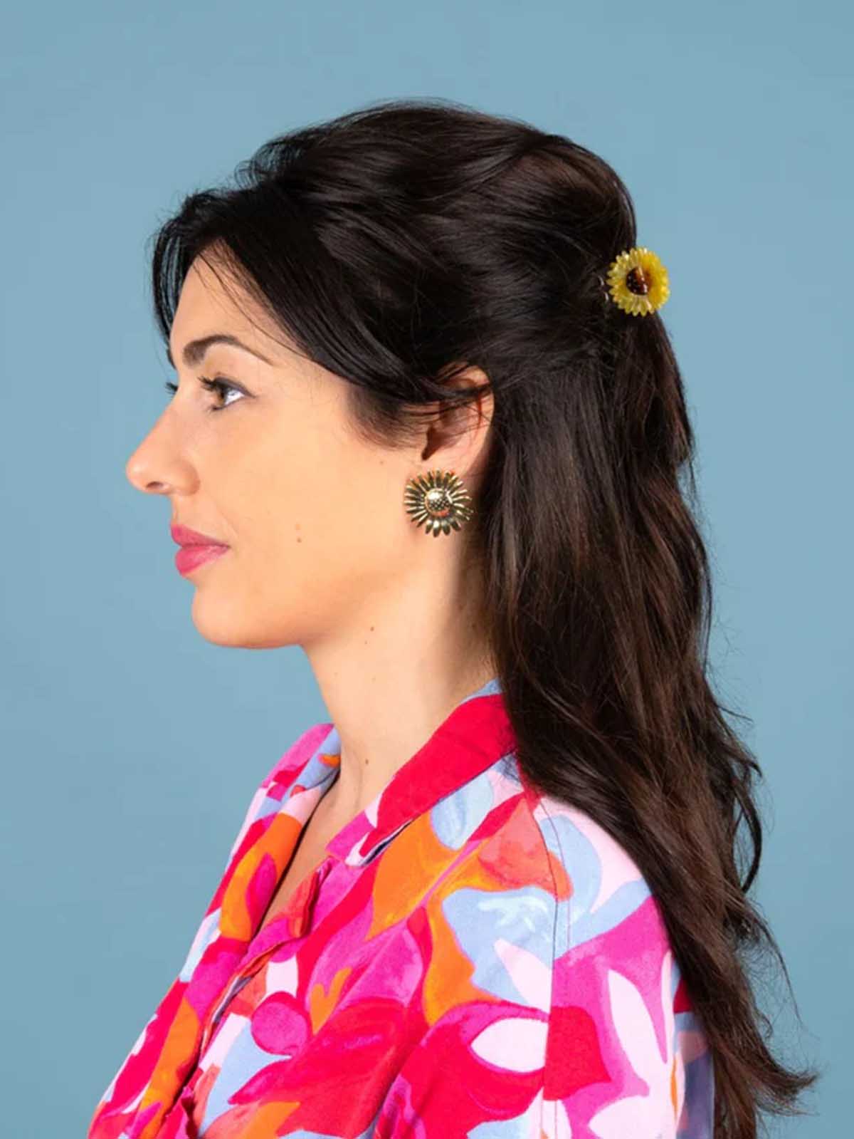 remix von sofie - cou cou suzette Haarclip mit Sonnenblumen - gelb und braun