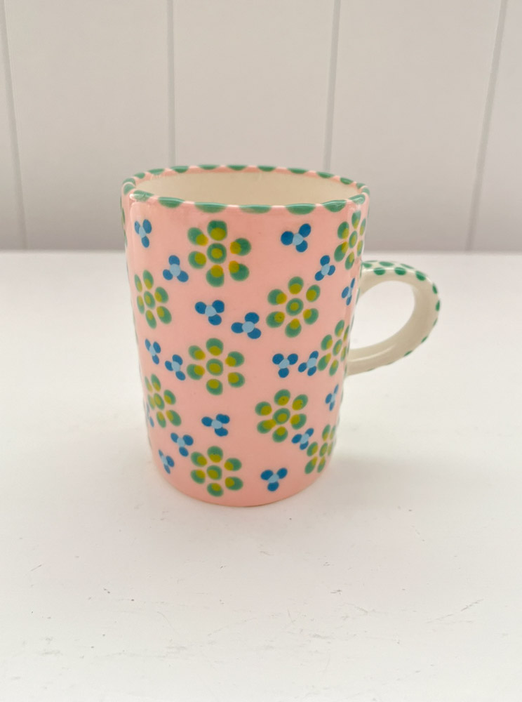 Espressobecher in rosa, handbemalter Remix von Sofia