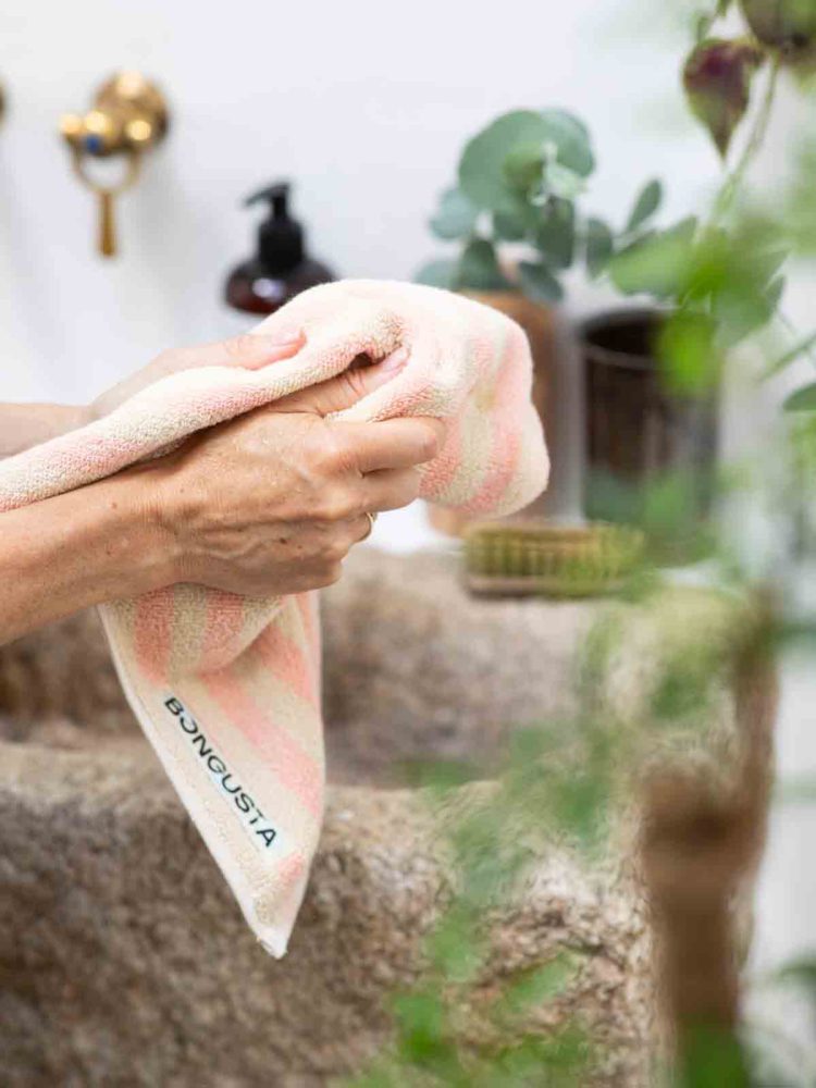 Bongusta Gästehandtücher aus 100% Bio-Baumwolle in vielen Farben