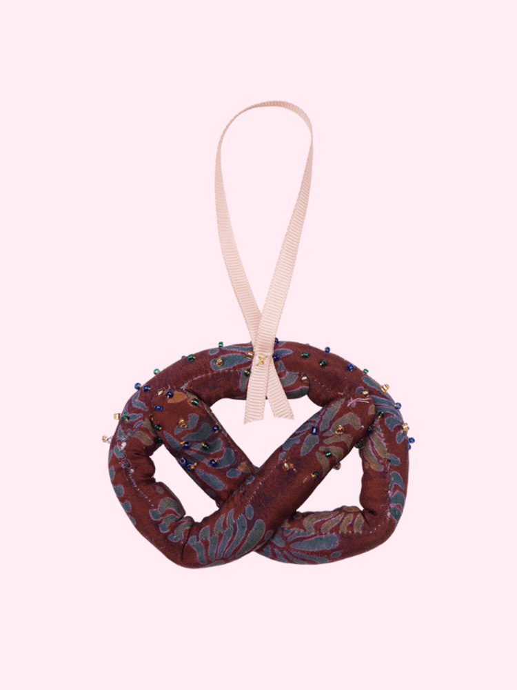 Seidenpretzel aus Sissel noblebo