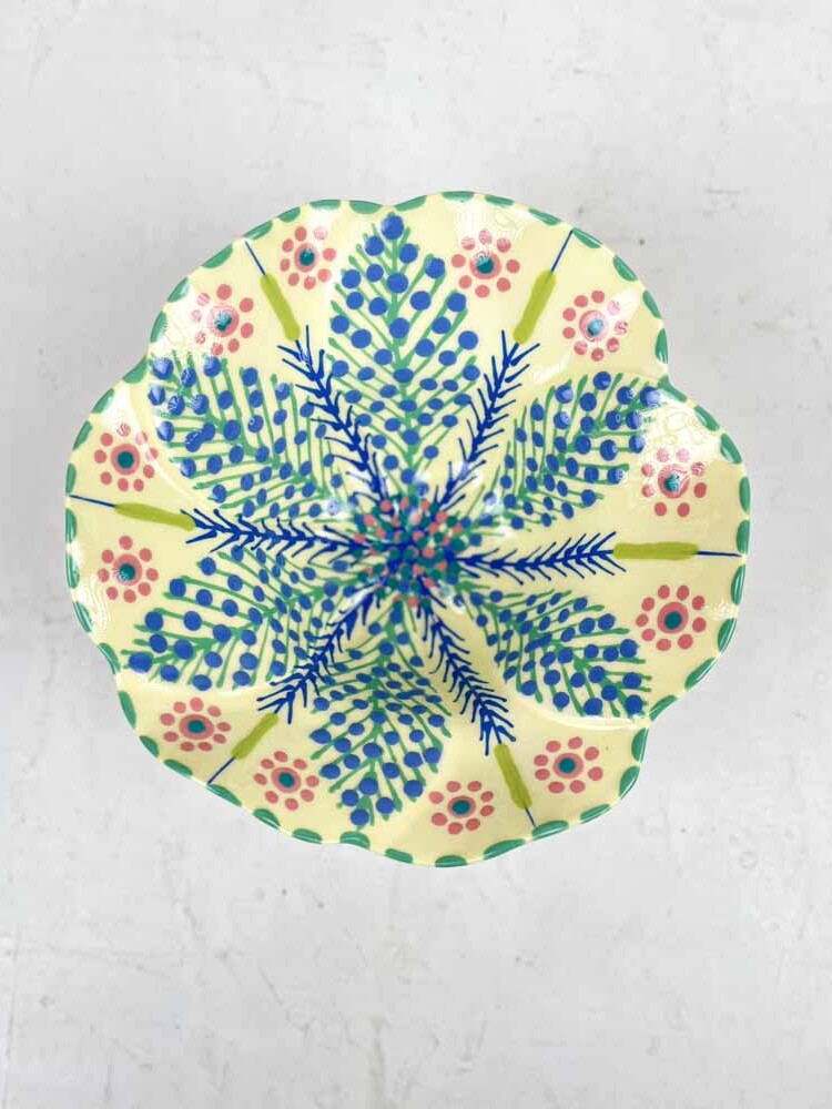 Keramikschale aus der Machaba-Serie des Töpfers in Pastellfarben mit Mustern