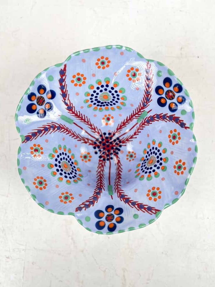 Keramikschale aus der Machaba-Serie des Töpfers in Pastellfarben mit Mustern