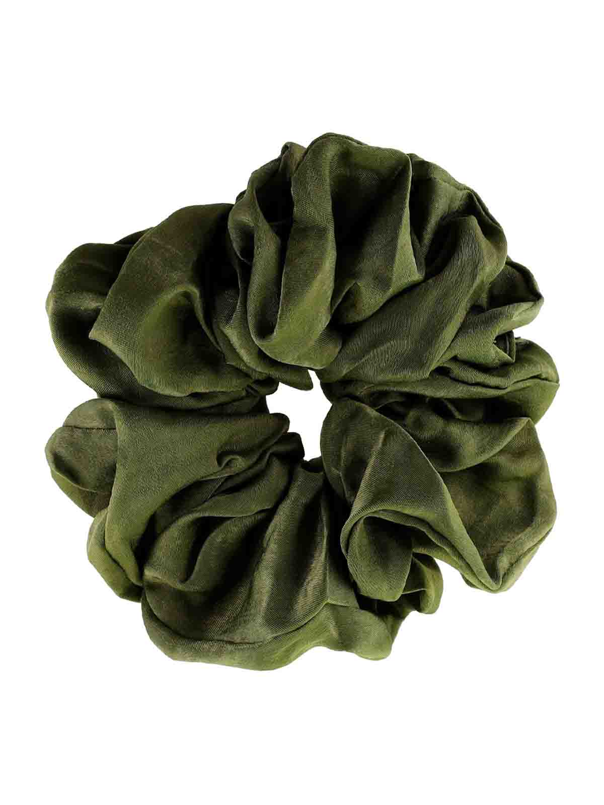 von Isabella Scruncies in olivgrün