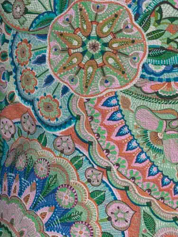 Remix von Sofie - Outdoor Kissen in rosa mit einem großen Blumenmuster _web