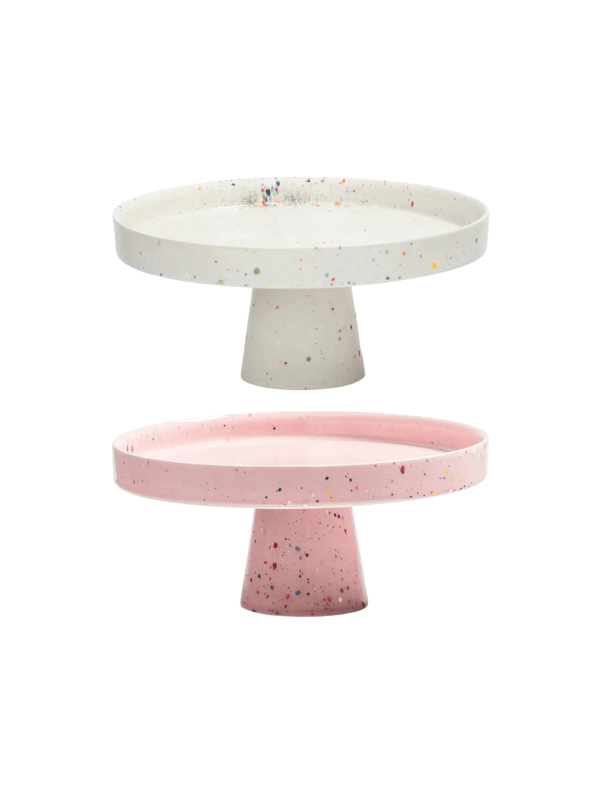 Ei zurück zu Hause Kuchen Gericht neue Form rosa