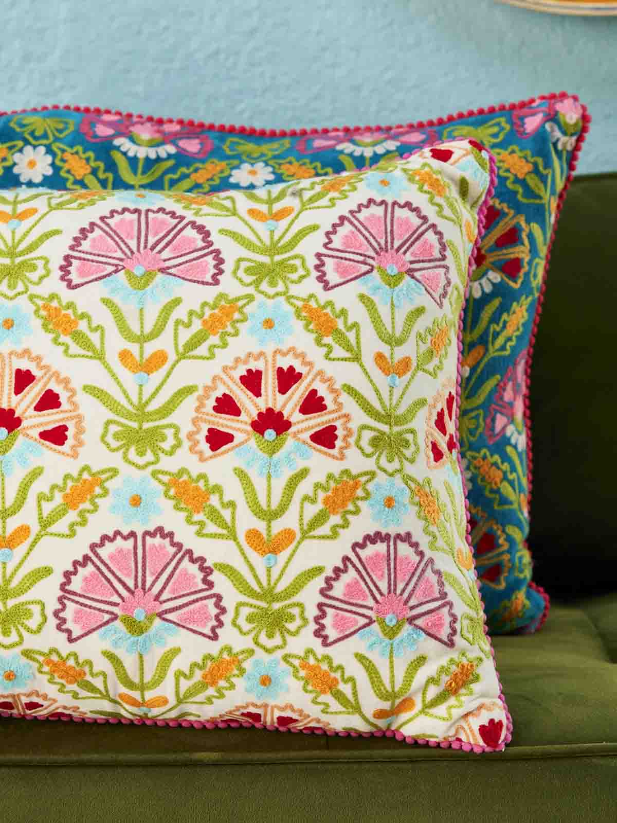 Kissen kaasni Creme mit Blumen (2)