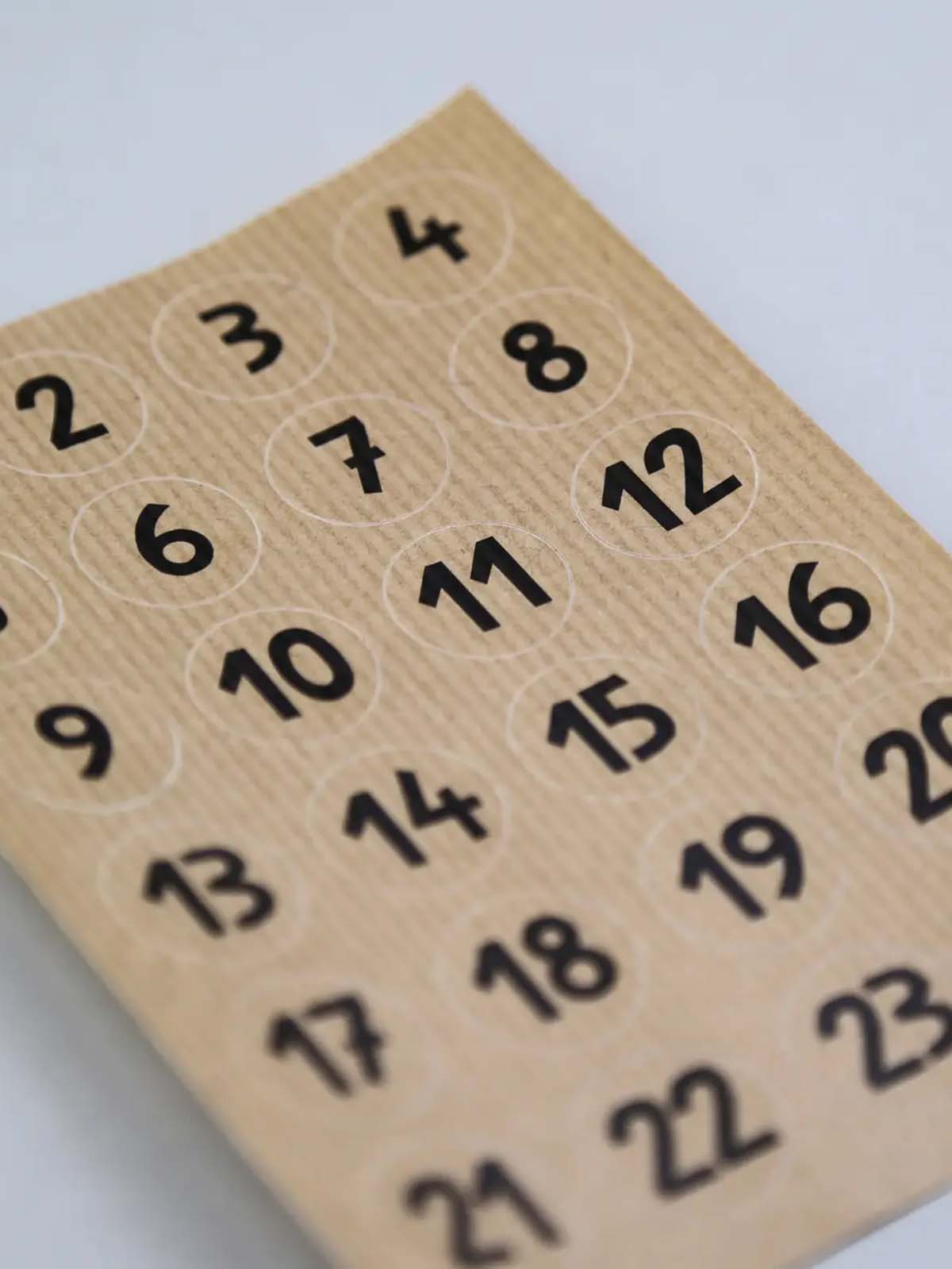Alternative Ansicht von Nummern für Paketkalender - Recyceltes Papier