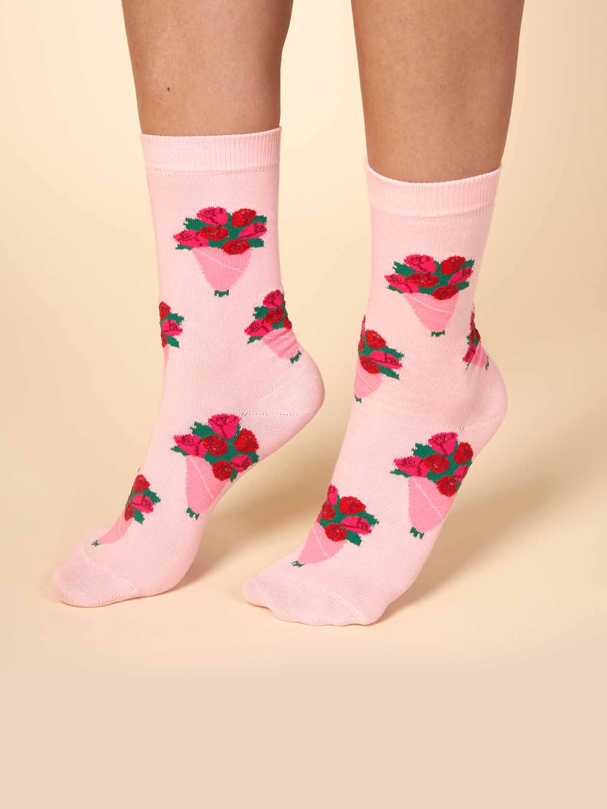 cou cou suzette Socken in Baumwolle rosa mit roten Rosen