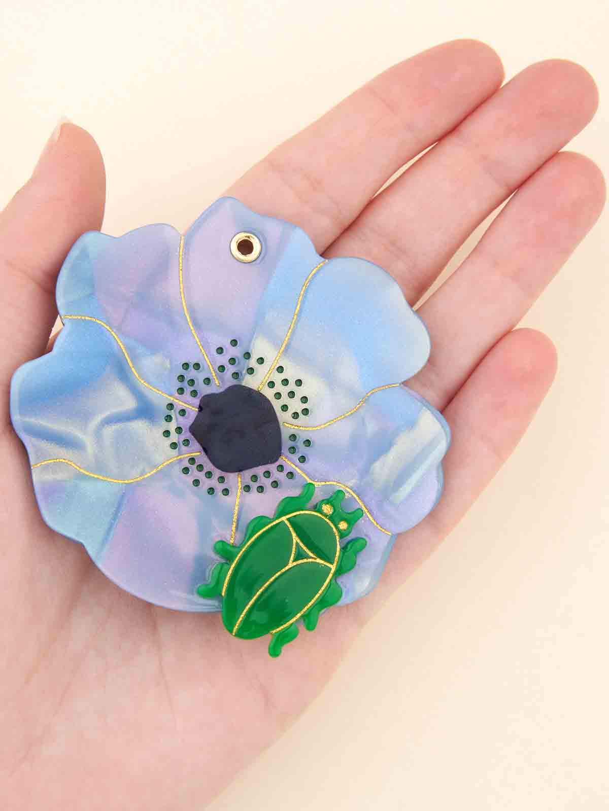 Alternative Ansicht des Spiegels für die Make-up Geldbörse - Blaue Blume