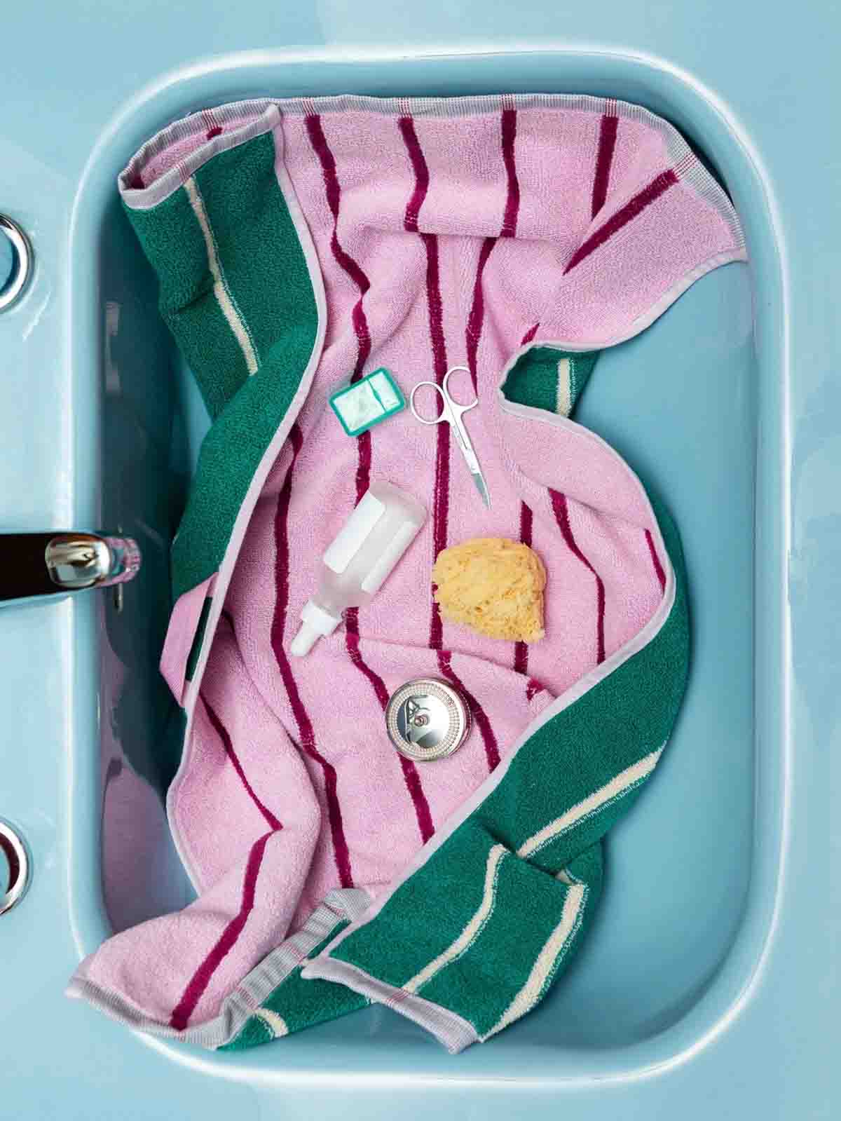 Alternative Ansicht des Handtuchs - Rosa und Grün