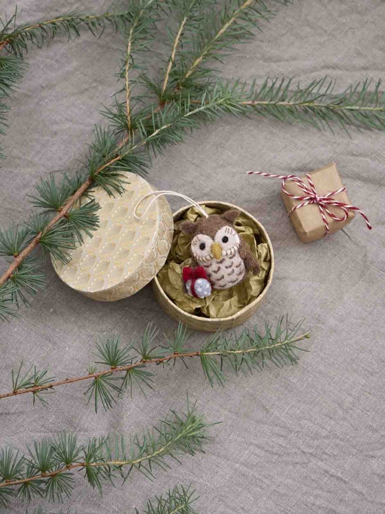 Gry & Sif - Eule mit Geschenk - Bild 2