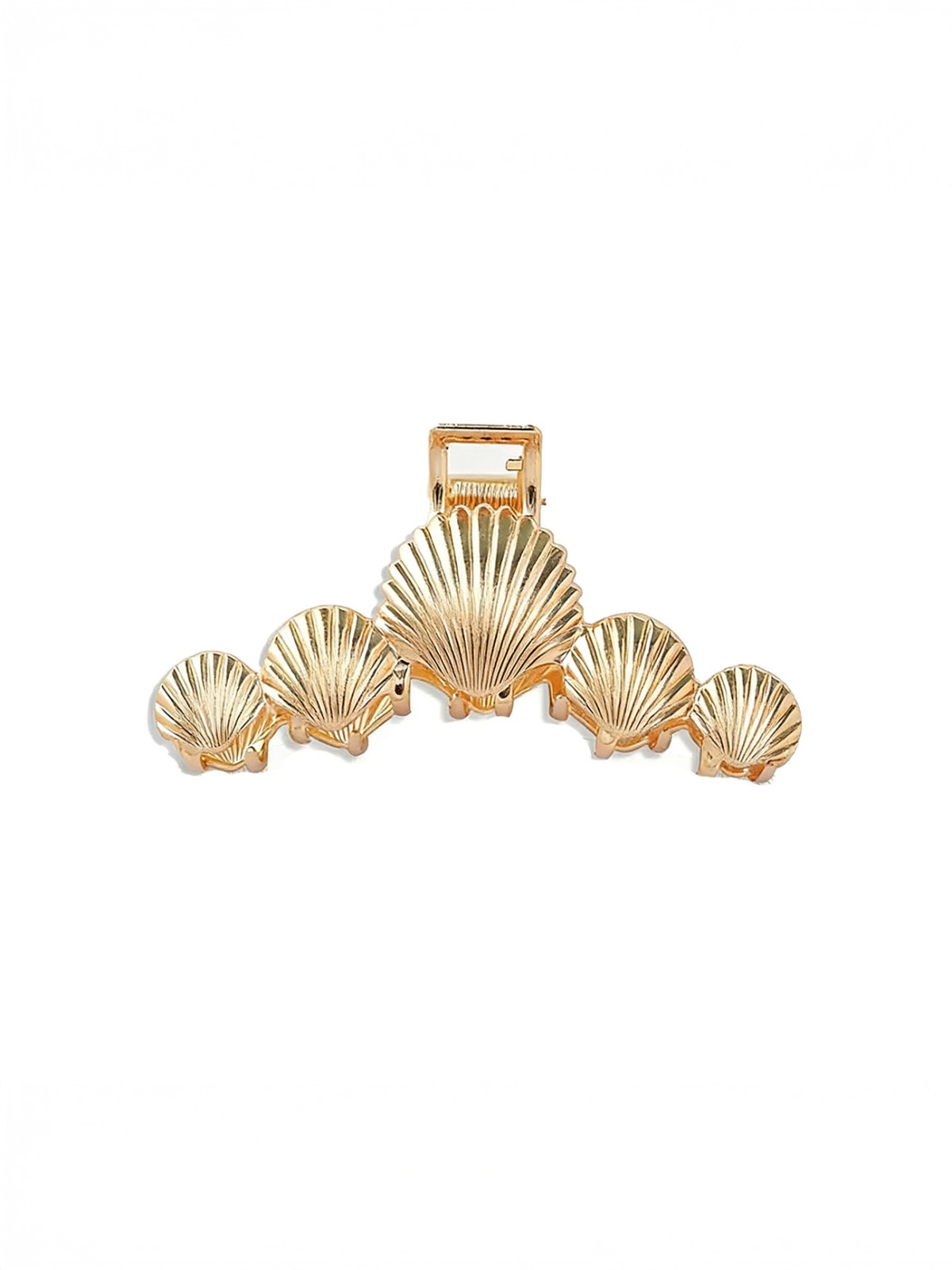 Haarschnitte & Estalla – goldene Muscheln