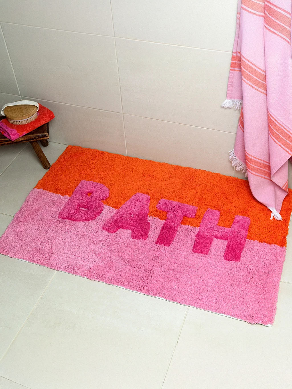 Alternative Ansicht der Badematte - Rosa und Orange